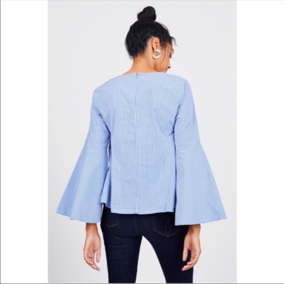 🥂[2/$30] Ava pinstripe bell sleeve striped top - Picture 6 of 6